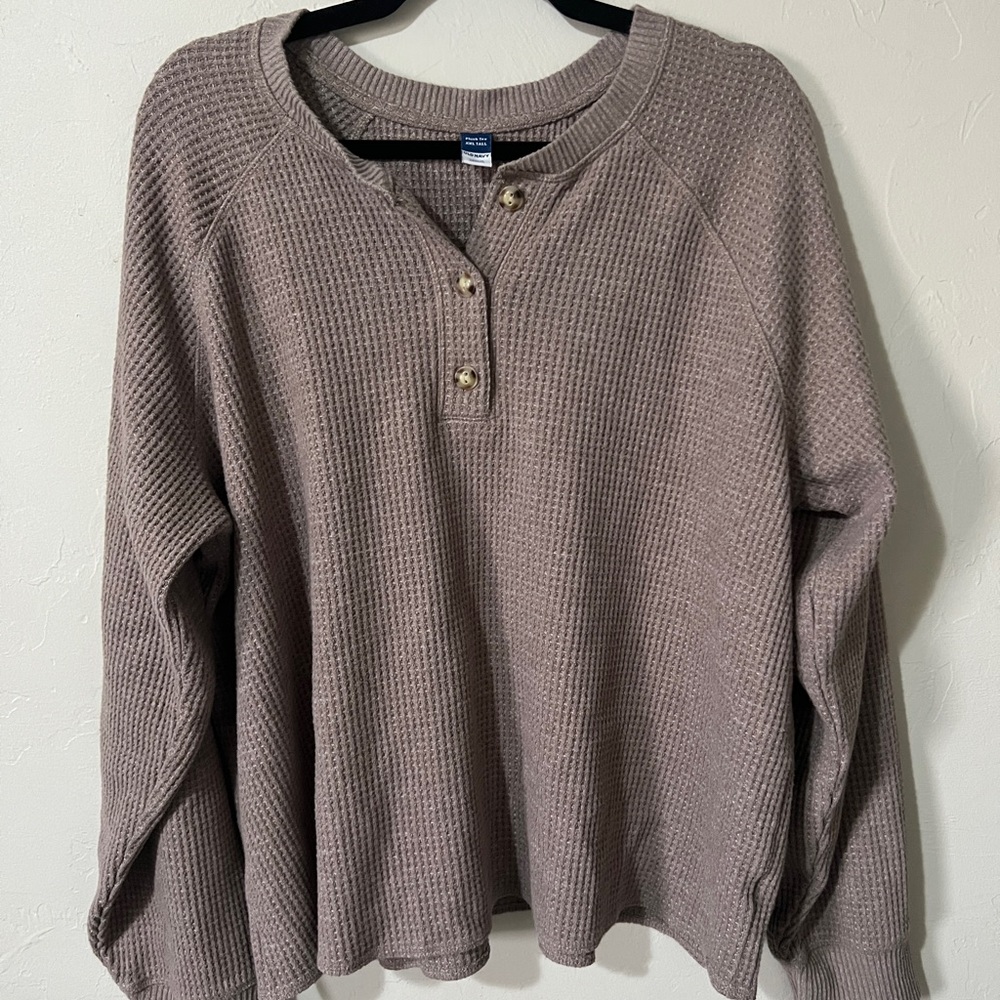 Old Navy Taupe Waffle Knit Henley